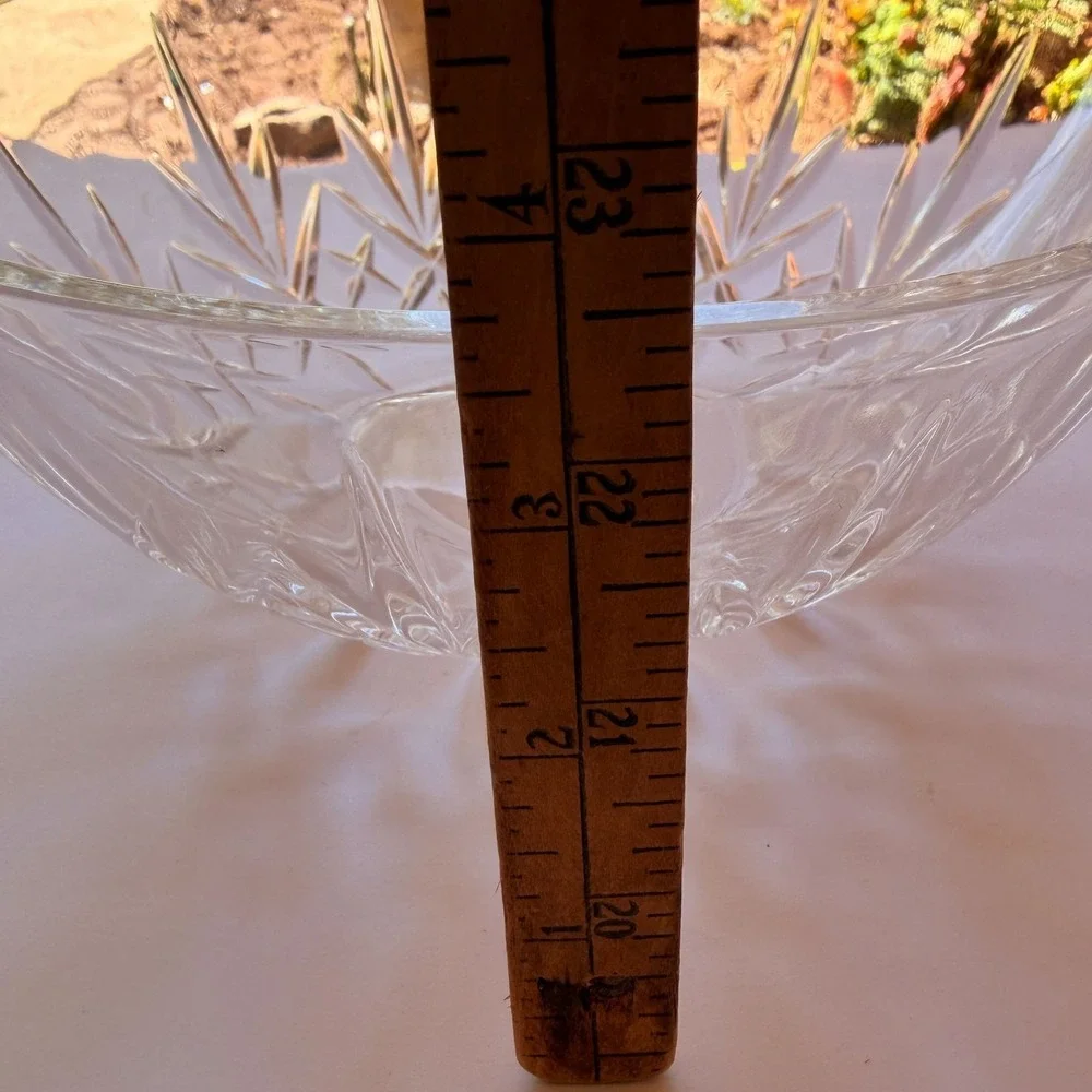 Vintage Lead‎ Crystal Pineapple Pattern Bowl Scalloped Edge Cut Glass Fruit Dish